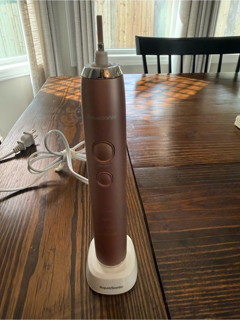 Aqua sonic Rose Gold Electric toothbrush- Rechargeable